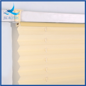 Stores plissés en tissu flammé