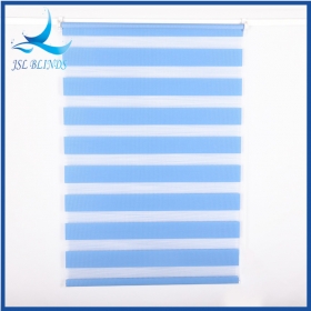 Stores enrouleurs Zebra